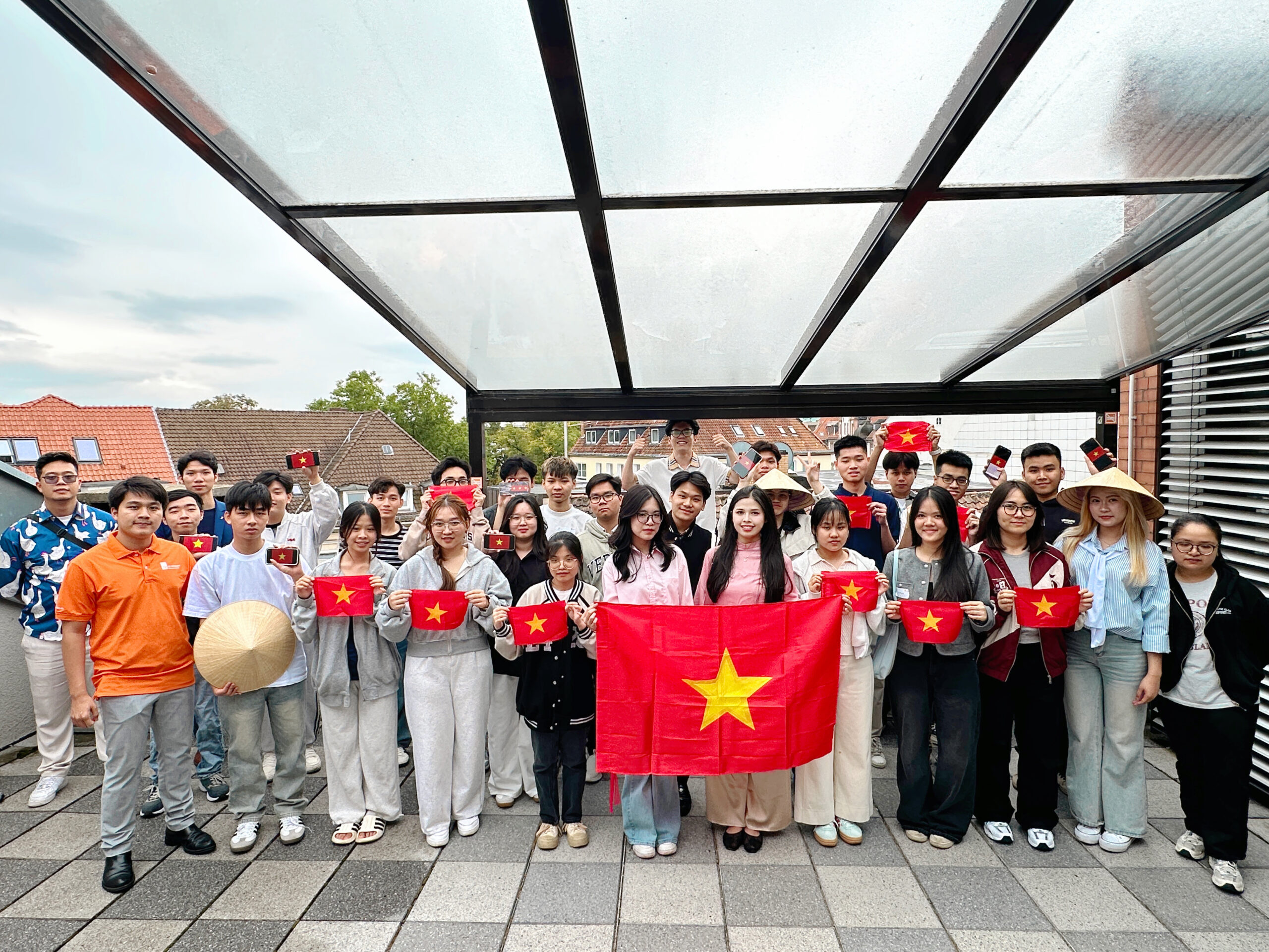 Giới thiệu Dr. Buhmann Schule und Akademie